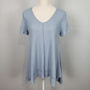ALTAR'D STATE Waffle Knit Sharkbite Hem Top Light Blue Sz S